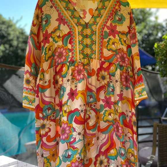 Johnny Was Jade Prismatic Dream
Barbara Dress L - Picture 6 of 10